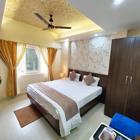 "Hotel Aradhya Puri"- Luxur- Room With Sea-View - Prime Location With Parking Facilities - Best Hotel In Puri Exterior foto