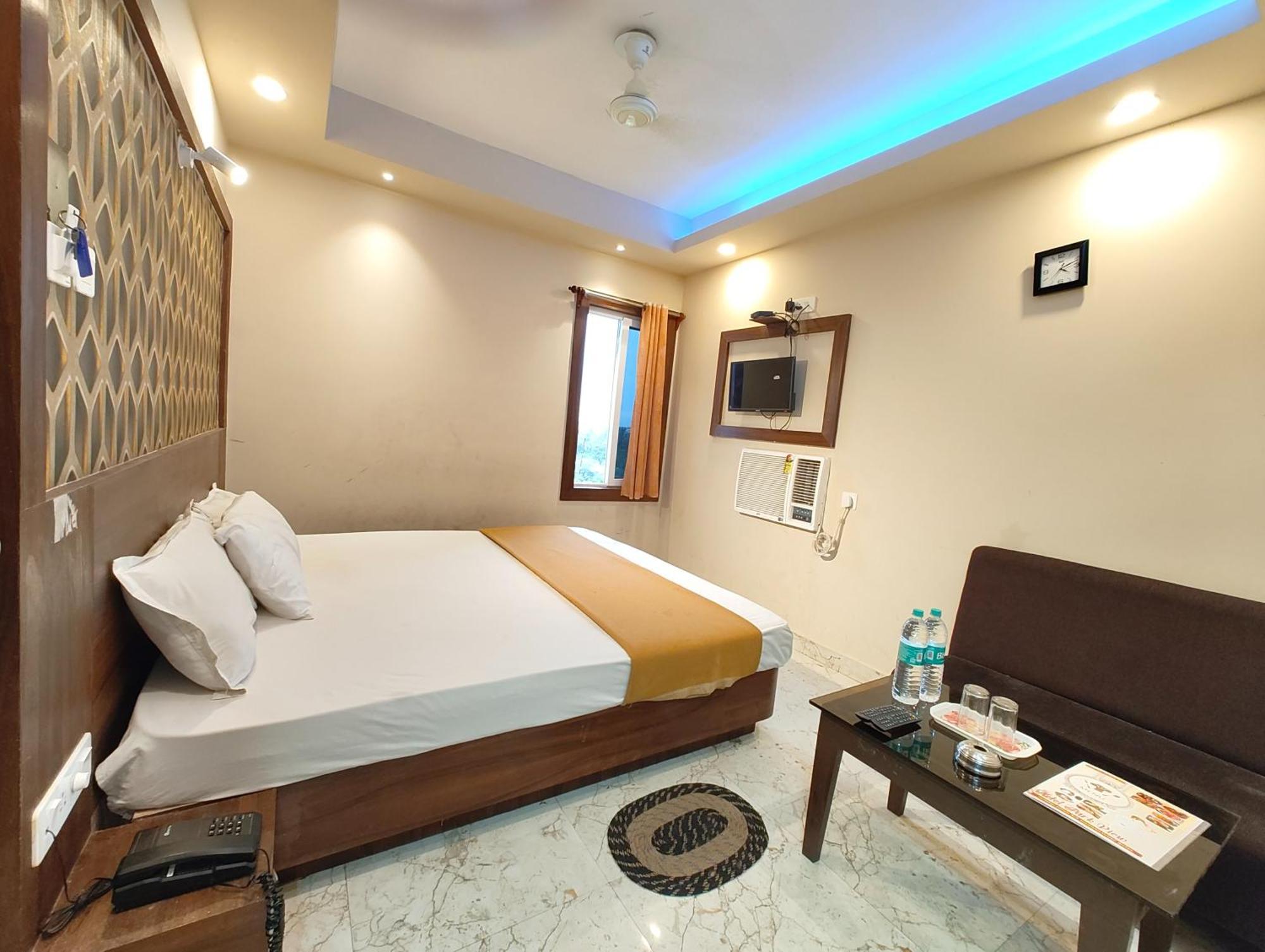 "Hotel Aradhya Puri"- Luxur- Room With Sea-View - Prime Location With Parking Facilities - Best Hotel In Puri Exterior foto