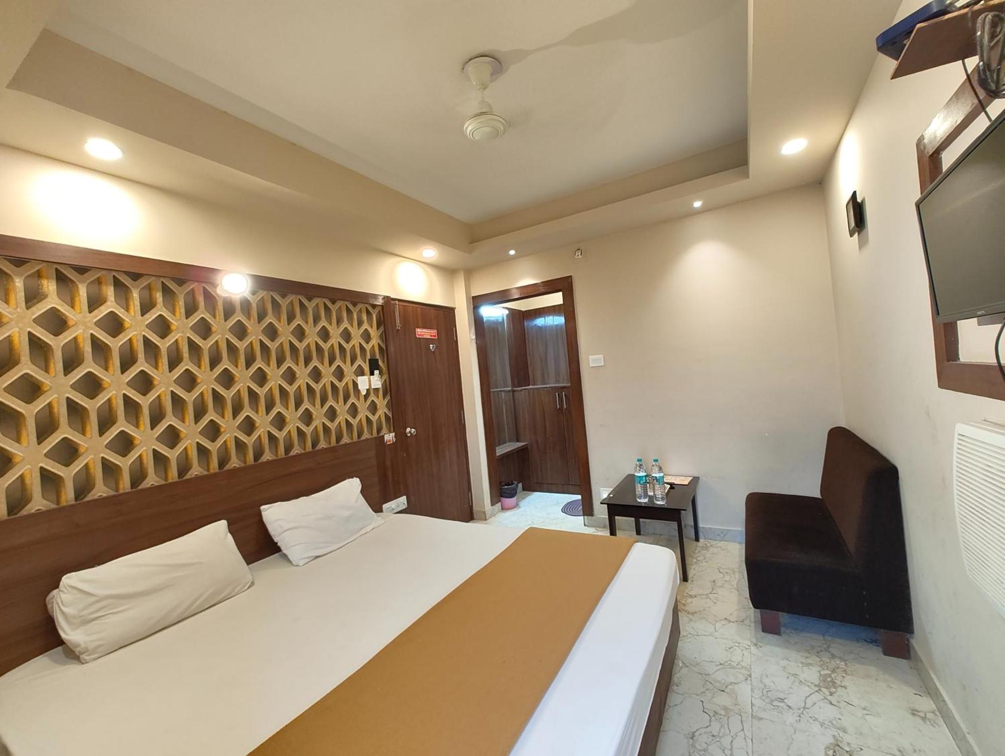 "Hotel Aradhya Puri"- Luxur- Room With Sea-View - Prime Location With Parking Facilities - Best Hotel In Puri Exterior foto