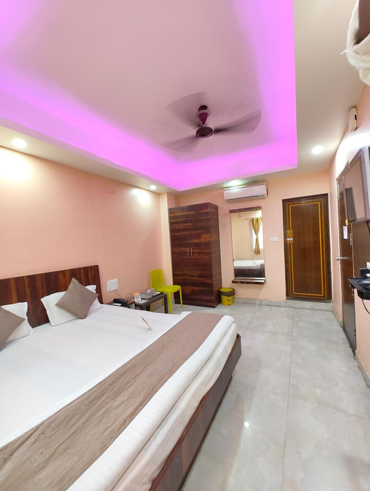 "Hotel Aradhya Puri"- Luxur- Room With Sea-View - Prime Location With Parking Facilities - Best Hotel In Puri Exterior foto